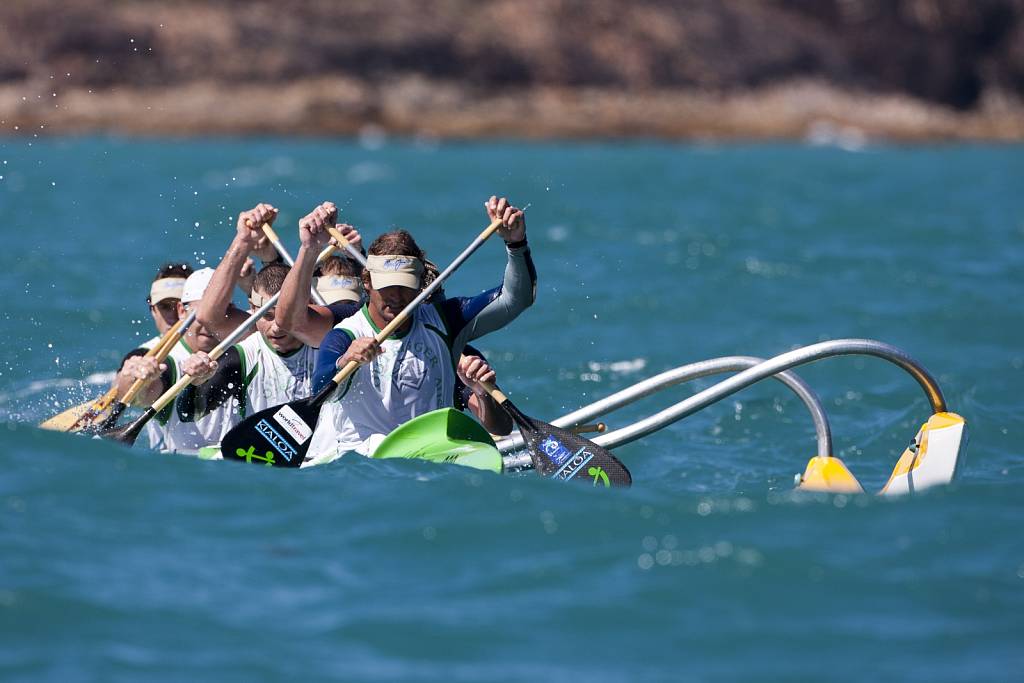 Hamilton-Island-Cup-2011-winners-of-42km-marathon.JPG