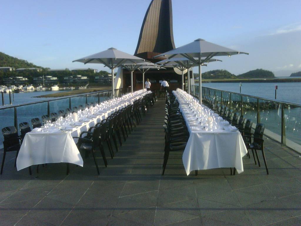 Yacht Club Bommie Deck Dinner Setup