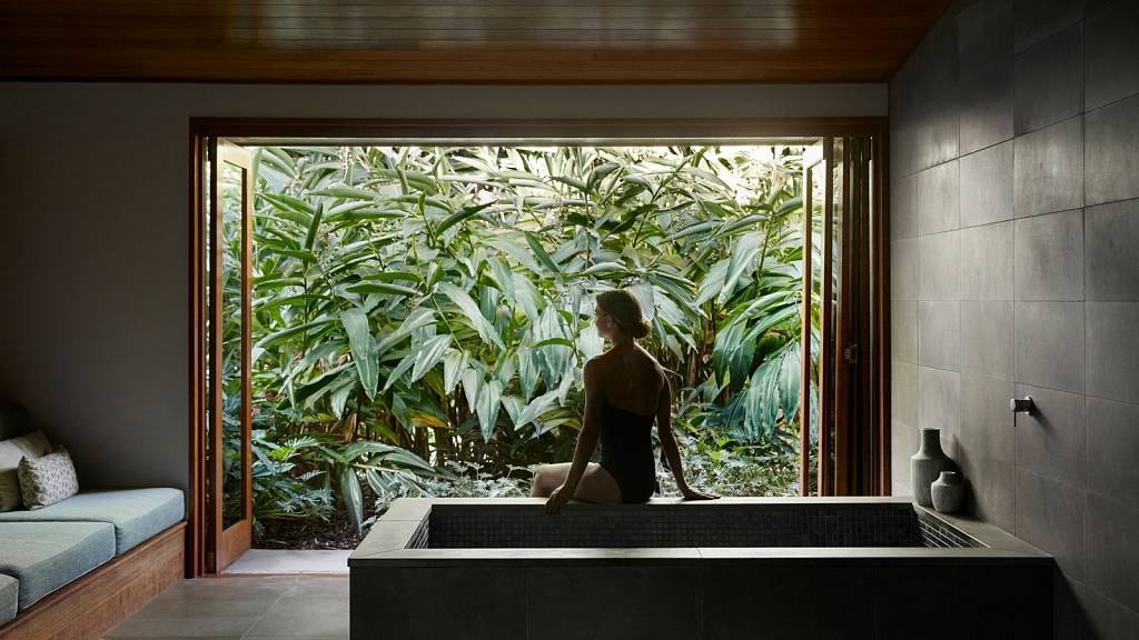 Spa qualia treatment room