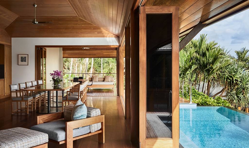 qualia Beach House lounge