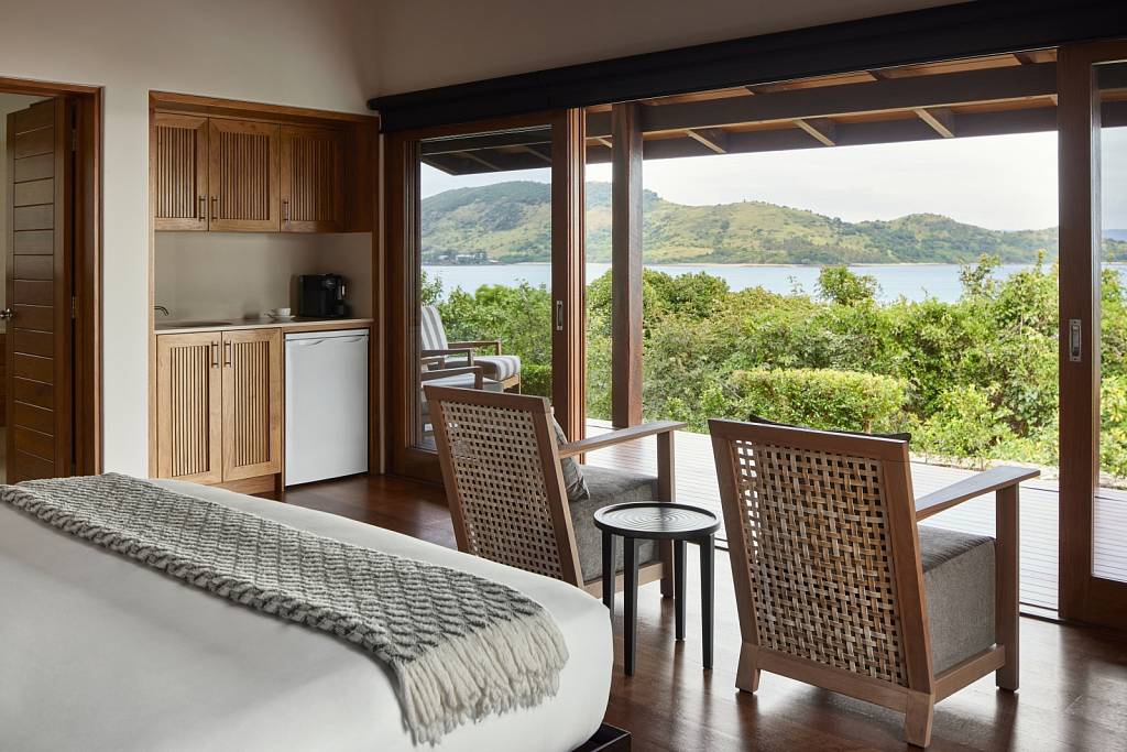 qualia The Residence guest bedroom